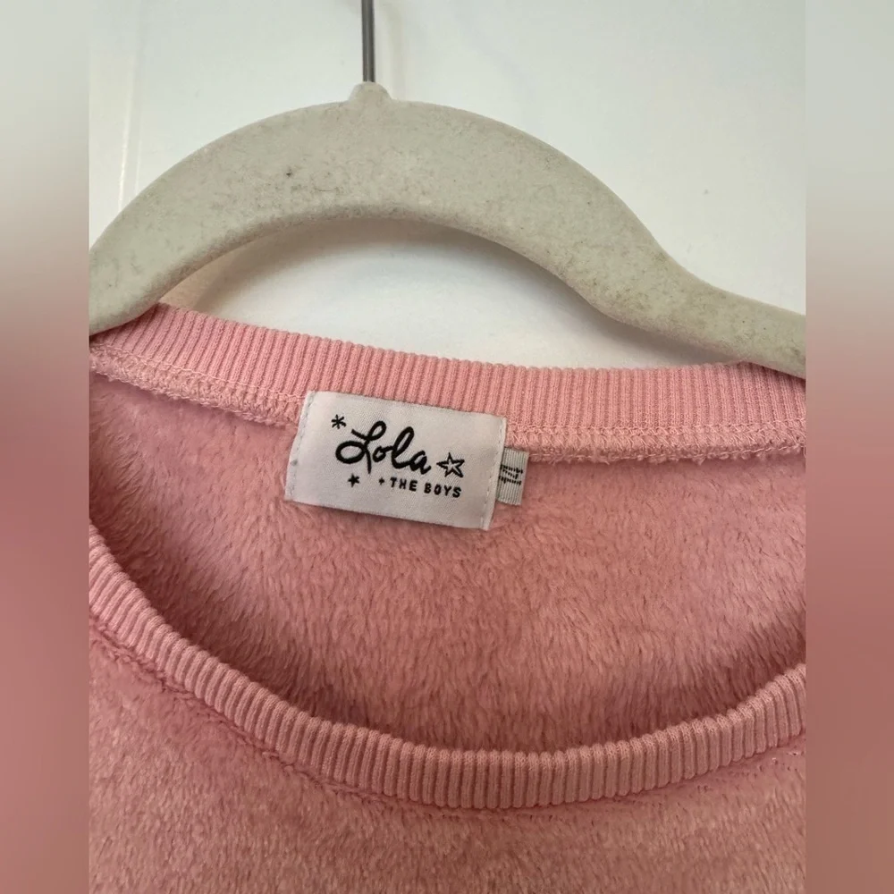 Lola + The Boys chic soft